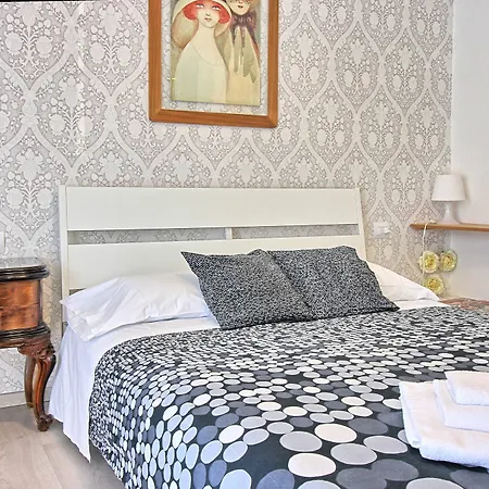 Apartment Manzoni Lake Como